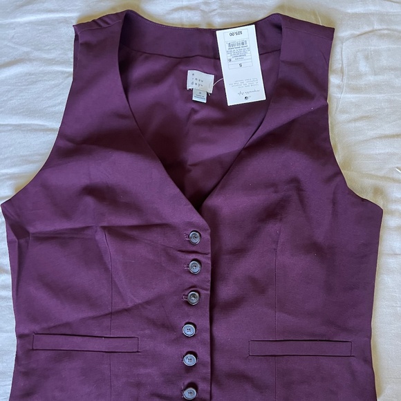 A New Day - Women’s Tailored Vest Burgundy Size - Picture 4 of 7
